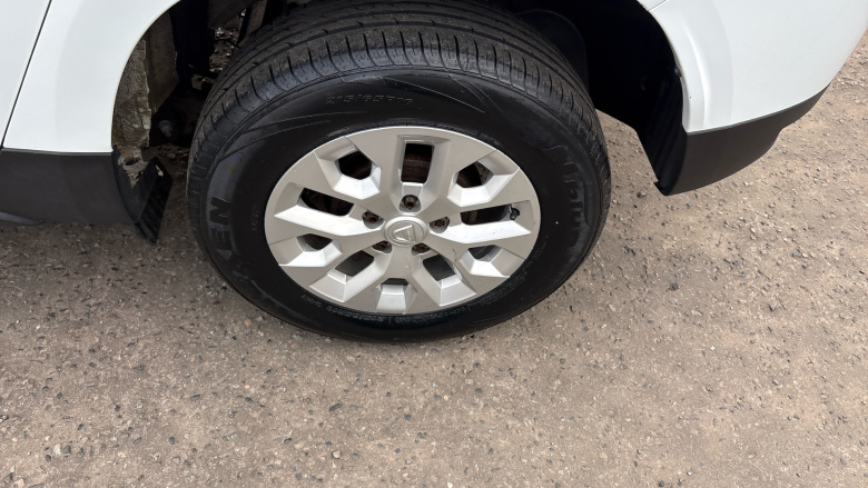 Dacia Duster 1.0 TCe 100 Comfort 5dr Bi Fuel Estate